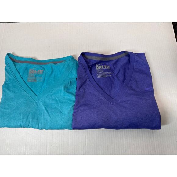 Nike Dri Fit Long Sleeve Shirt Women's‎ V-Neck Running Workout Size Small Lot/ 2 - Picture 1 of 6